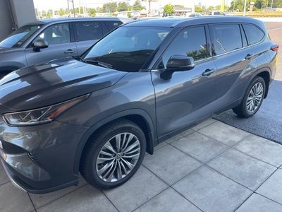 2021 Toyota Highlander Platinum