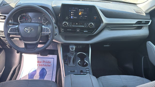 2024 Toyota Highlander LE
