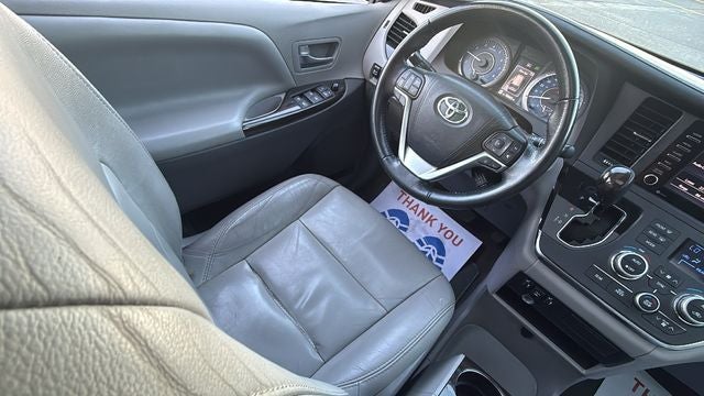 2018 Toyota Sienna XLE 8 Passenger