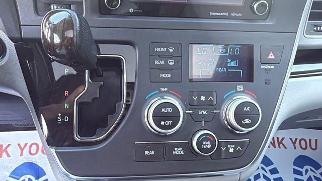 2018 Toyota Sienna XLE 8 Passenger