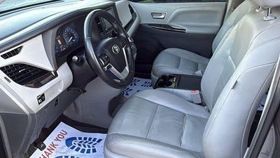 2018 Toyota Sienna XLE 8 Passenger