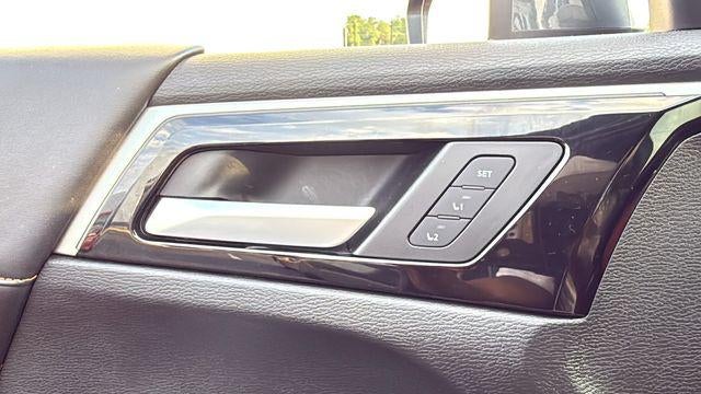 2024 Mitsubishi Outlander Base