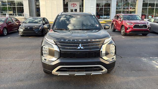 2024 Mitsubishi Outlander Base