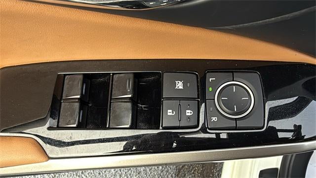 2016 Lexus IS 200t 200t