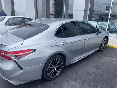 2018 Toyota Camry SE