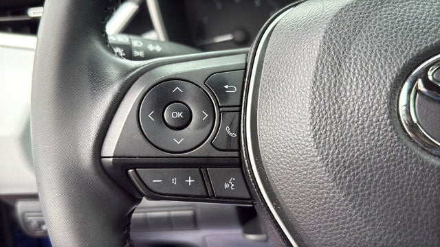 2025 Toyota Corolla Hatchback SE
