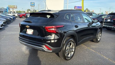 2024 Chevrolet Trax FWD LT