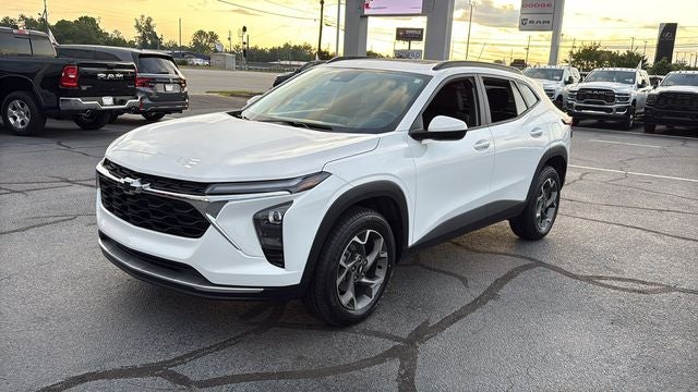 2025 Chevrolet Trax FWD LT