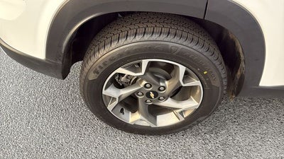 2025 Chevrolet Trax FWD LT