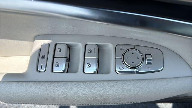 2025 Genesis G70 2.5T AWD