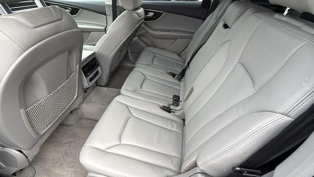 2022 Audi Q7 Premium Plus 45 TFSI quattro Tiptronic