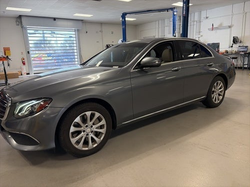 2017 Mercedes-Benz E 300 4MATIC®