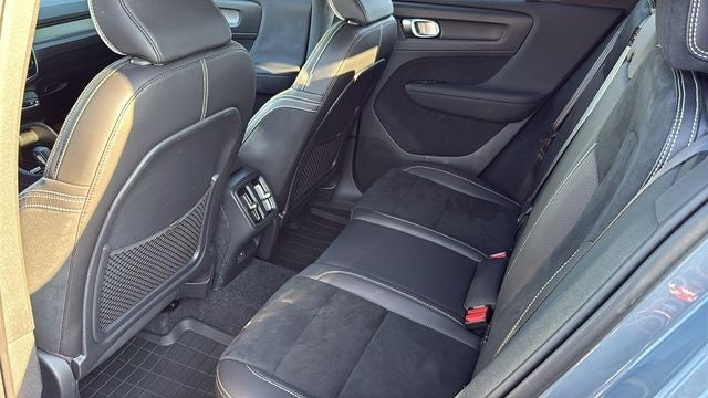 2020 Volvo XC40 T5 R-Design