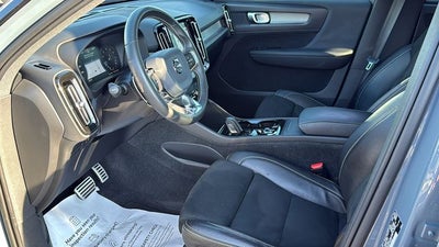 2020 Volvo XC40 T5 R-Design