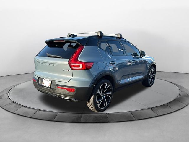 2020 Volvo XC40 T5 R-Design