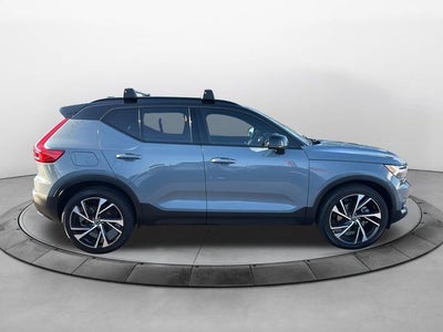 2020 Volvo XC40 T5 R-Design