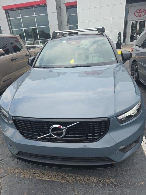 2020 Volvo XC40 R-Design