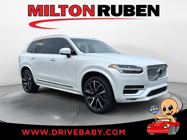 2023 Volvo XC90 B5 Plus