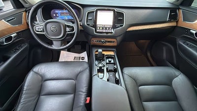2023 Volvo XC90 B5 Plus