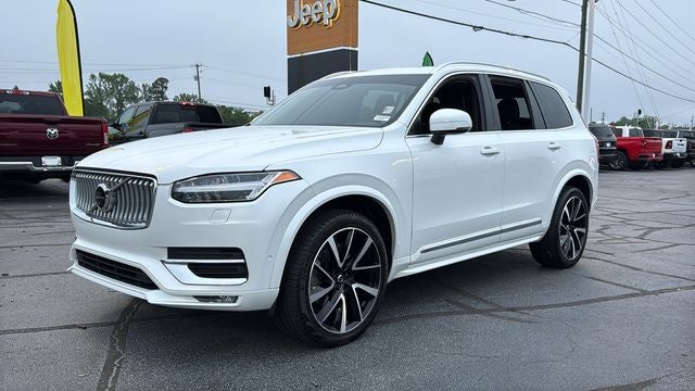 2023 Volvo XC90 B5 Plus