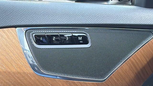 2023 Volvo XC90 B5 Plus