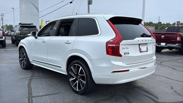 2023 Volvo XC90 B5 Plus