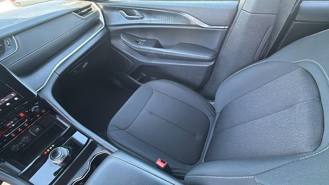 2025 Jeep Grand Cherokee L Laredo X