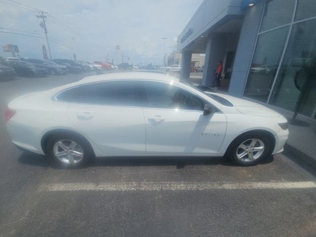 2022 Chevrolet Malibu LS