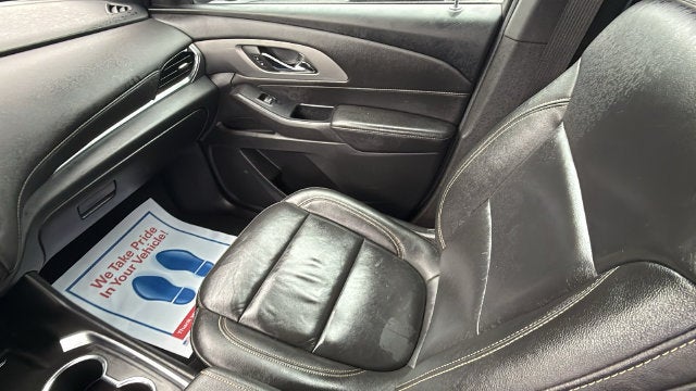 2022 Chevrolet Traverse LT Leather