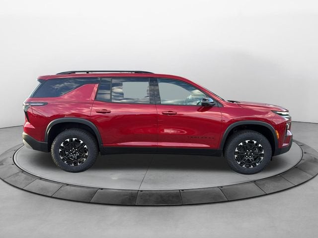 2027 Chevrolet Traverse Z71 - Photo 8