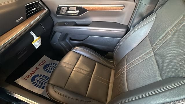 2025 Chevrolet Suburban High Country