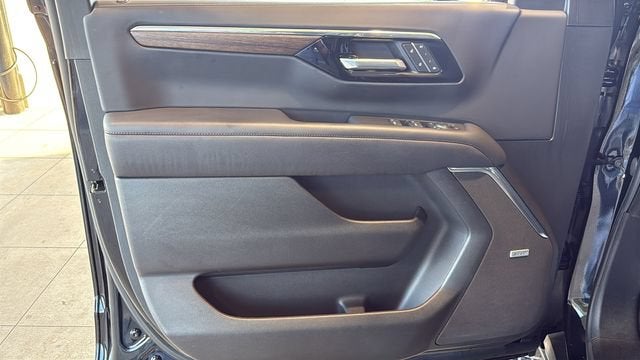 2025 Chevrolet Suburban High Country