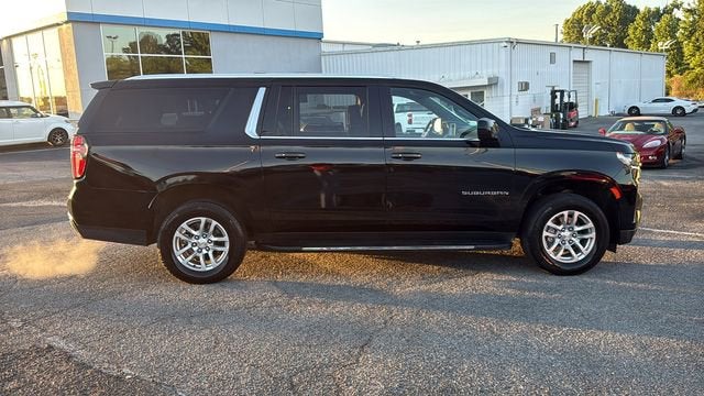 2024 Chevrolet Suburban LT