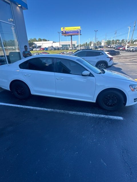 2014 Volkswagen Passat S