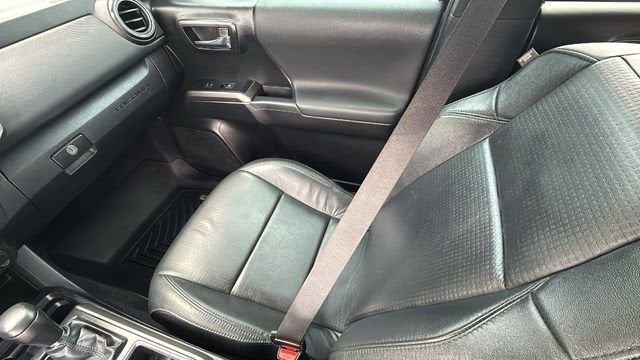 2022 Toyota Tacoma 4WD SR