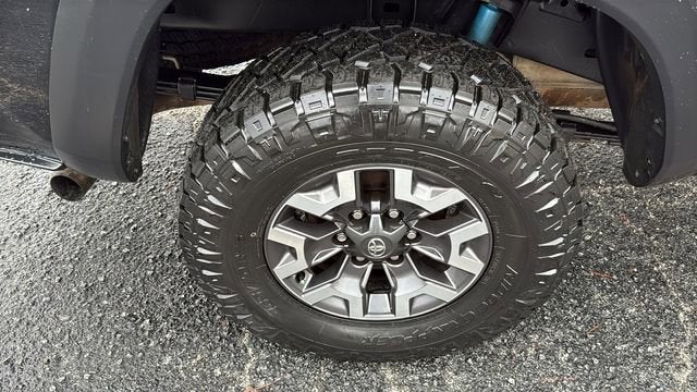 2022 Toyota Tacoma 4WD SR