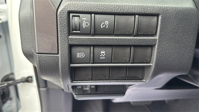 2025 Toyota Tacoma 2WD SR5