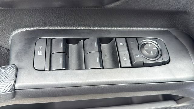 2025 Toyota Tacoma 4WD SR