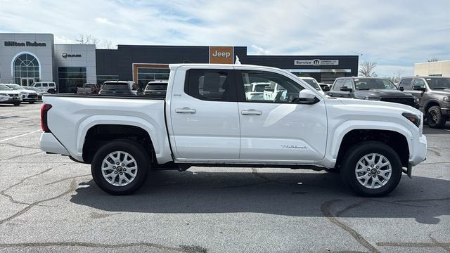 2025 Toyota Tacoma 4WD SR