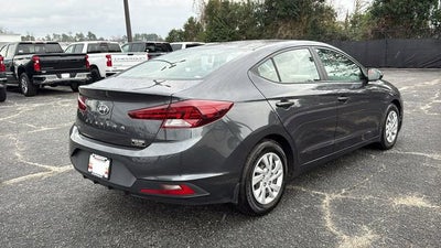 2020 Hyundai Elantra SE