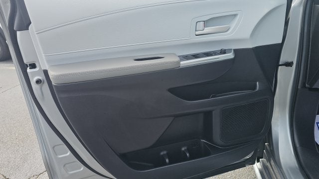 2025 Toyota Sienna LE
