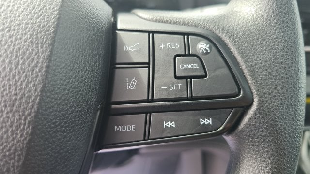 2025 Toyota Sienna LE