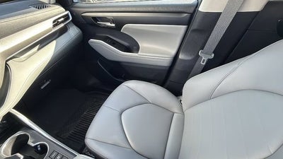 2026 Toyota Highlander Hybrid XLE