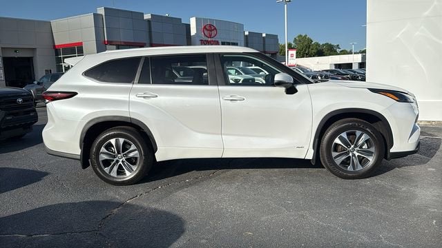 2026 Toyota Highlander Hybrid XLE