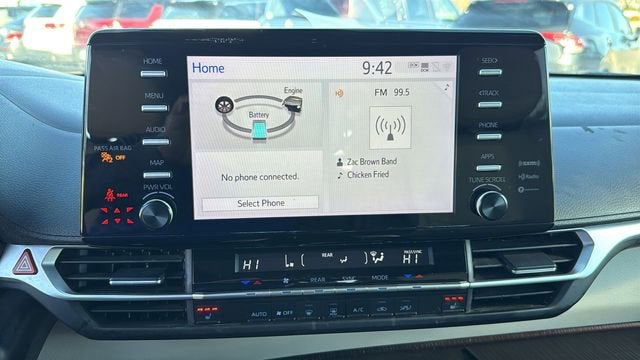 2023 Toyota Sienna XLE