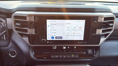 2022 Toyota Tundra 4WD SR5