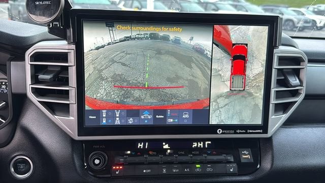 2022 Toyota Tundra 4WD SR5