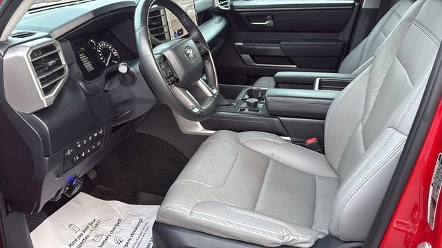 2022 Toyota Tundra 4WD SR5