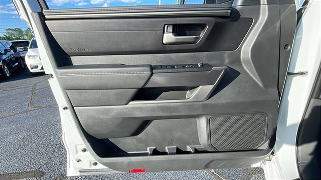 2024 Toyota Tundra 4WD SR5