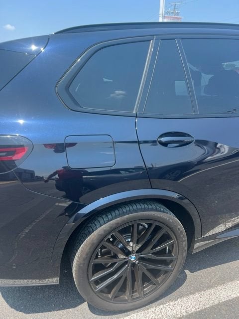 2024 BMW X5 M60i